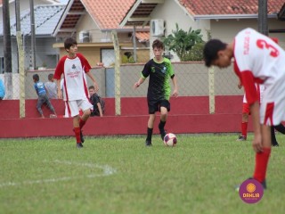 
<a style='margin-left: 5px;' class='btn btn-xs btn-social btn-facebook' href='https://www.facebook.com/sharer/sharer.php?u=https://www.boladovale.com.br/imgs/800-800-90/conteudo/fotos/1554/img1616.jpg' rel='popup' data-width='500' data-height='400'><i class='fa fa-facebook'></i>Compartilhar <span class='hidden-xs'>no Facebook</span>
</a> 
<a class='btn btn-default btn-xs' target='_blank' href='imgs/800-800-90/conteudo/fotos/1554/img1616.jpg'>
<span class='glyphicon glyphicon-cloud-download'></span> Salvar
</a> 
<span></span>