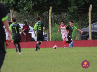 
<a style='margin-left: 5px;' class='btn btn-xs btn-social btn-facebook' href='https://www.facebook.com/sharer/sharer.php?u=https://www.boladovale.com.br/imgs/800-800-90/conteudo/fotos/1554/img1626.jpg' rel='popup' data-width='500' data-height='400'><i class='fa fa-facebook'></i>Compartilhar <span class='hidden-xs'>no Facebook</span>
</a> 
<a class='btn btn-default btn-xs' target='_blank' href='imgs/800-800-90/conteudo/fotos/1554/img1626.jpg'>
<span class='glyphicon glyphicon-cloud-download'></span> Salvar
</a> 
<span></span>
