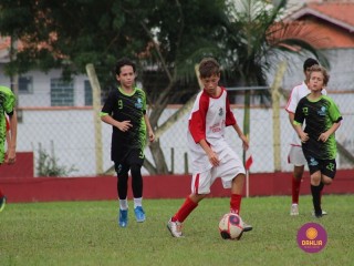 
<a style='margin-left: 5px;' class='btn btn-xs btn-social btn-facebook' href='https://www.facebook.com/sharer/sharer.php?u=https://www.boladovale.com.br/imgs/800-800-90/conteudo/fotos/1554/img1631.jpg' rel='popup' data-width='500' data-height='400'><i class='fa fa-facebook'></i>Compartilhar <span class='hidden-xs'>no Facebook</span>
</a> 
<a class='btn btn-default btn-xs' target='_blank' href='imgs/800-800-90/conteudo/fotos/1554/img1631.jpg'>
<span class='glyphicon glyphicon-cloud-download'></span> Salvar
</a> 
<span></span>