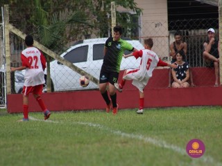 
<a style='margin-left: 5px;' class='btn btn-xs btn-social btn-facebook' href='https://www.facebook.com/sharer/sharer.php?u=https://www.boladovale.com.br/imgs/800-800-90/conteudo/fotos/1554/img1633.jpg' rel='popup' data-width='500' data-height='400'><i class='fa fa-facebook'></i>Compartilhar <span class='hidden-xs'>no Facebook</span>
</a> 
<a class='btn btn-default btn-xs' target='_blank' href='imgs/800-800-90/conteudo/fotos/1554/img1633.jpg'>
<span class='glyphicon glyphicon-cloud-download'></span> Salvar
</a> 
<span></span>