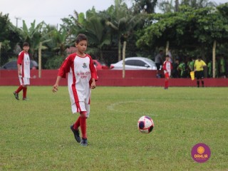 
<a style='margin-left: 5px;' class='btn btn-xs btn-social btn-facebook' href='https://www.facebook.com/sharer/sharer.php?u=https://www.boladovale.com.br/imgs/800-800-90/conteudo/fotos/1555/img1680.jpg' rel='popup' data-width='500' data-height='400'><i class='fa fa-facebook'></i>Compartilhar <span class='hidden-xs'>no Facebook</span>
</a> 
<a class='btn btn-default btn-xs' target='_blank' href='imgs/800-800-90/conteudo/fotos/1555/img1680.jpg'>
<span class='glyphicon glyphicon-cloud-download'></span> Salvar
</a> 
<span></span>