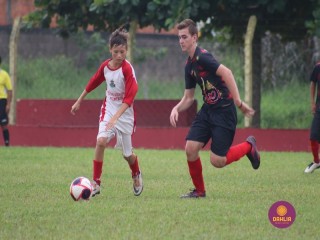 
<a style='margin-left: 5px;' class='btn btn-xs btn-social btn-facebook' href='https://www.facebook.com/sharer/sharer.php?u=https://www.boladovale.com.br/imgs/800-800-90/conteudo/fotos/1555/img1699.jpg' rel='popup' data-width='500' data-height='400'><i class='fa fa-facebook'></i>Compartilhar <span class='hidden-xs'>no Facebook</span>
</a> 
<a class='btn btn-default btn-xs' target='_blank' href='imgs/800-800-90/conteudo/fotos/1555/img1699.jpg'>
<span class='glyphicon glyphicon-cloud-download'></span> Salvar
</a> 
<span></span>