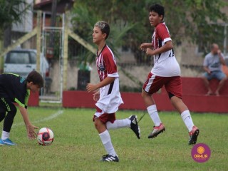 
<a style='margin-left: 5px;' class='btn btn-xs btn-social btn-facebook' href='https://www.facebook.com/sharer/sharer.php?u=https://www.boladovale.com.br/imgs/800-800-90/conteudo/fotos/1555/img1745.jpg' rel='popup' data-width='500' data-height='400'><i class='fa fa-facebook'></i>Compartilhar <span class='hidden-xs'>no Facebook</span>
</a> 
<a class='btn btn-default btn-xs' target='_blank' href='imgs/800-800-90/conteudo/fotos/1555/img1745.jpg'>
<span class='glyphicon glyphicon-cloud-download'></span> Salvar
</a> 
<span></span>
