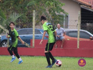 
<a style='margin-left: 5px;' class='btn btn-xs btn-social btn-facebook' href='https://www.facebook.com/sharer/sharer.php?u=https://www.boladovale.com.br/imgs/800-800-90/conteudo/fotos/1555/img1746.jpg' rel='popup' data-width='500' data-height='400'><i class='fa fa-facebook'></i>Compartilhar <span class='hidden-xs'>no Facebook</span>
</a> 
<a class='btn btn-default btn-xs' target='_blank' href='imgs/800-800-90/conteudo/fotos/1555/img1746.jpg'>
<span class='glyphicon glyphicon-cloud-download'></span> Salvar
</a> 
<span></span>
