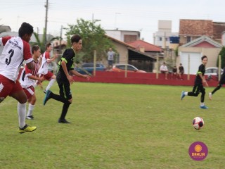 
<a style='margin-left: 5px;' class='btn btn-xs btn-social btn-facebook' href='https://www.facebook.com/sharer/sharer.php?u=https://www.boladovale.com.br/imgs/800-800-90/conteudo/fotos/1555/img1754.jpg' rel='popup' data-width='500' data-height='400'><i class='fa fa-facebook'></i>Compartilhar <span class='hidden-xs'>no Facebook</span>
</a> 
<a class='btn btn-default btn-xs' target='_blank' href='imgs/800-800-90/conteudo/fotos/1555/img1754.jpg'>
<span class='glyphicon glyphicon-cloud-download'></span> Salvar
</a> 
<span></span>