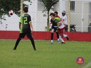 
<a style='margin-left: 5px;' class='btn btn-xs btn-social btn-facebook' href='https://www.facebook.com/sharer/sharer.php?u=https://www.boladovale.com.br/imgs/800-800-90/conteudo/fotos/1555/img1755.jpg' rel='popup' data-width='500' data-height='400'><i class='fa fa-facebook'></i>Compartilhar <span class='hidden-xs'>no Facebook</span>
</a> 
<a class='btn btn-default btn-xs' target='_blank' href='imgs/800-800-90/conteudo/fotos/1555/img1755.jpg'>
<span class='glyphicon glyphicon-cloud-download'></span> Salvar
</a> 
<span></span>