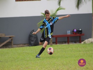 
<a style='margin-left: 5px;' class='btn btn-xs btn-social btn-facebook' href='https://www.facebook.com/sharer/sharer.php?u=https://www.boladovale.com.br/imgs/800-800-90/conteudo/fotos/1555/img1786.jpg' rel='popup' data-width='500' data-height='400'><i class='fa fa-facebook'></i>Compartilhar <span class='hidden-xs'>no Facebook</span>
</a> 
<a class='btn btn-default btn-xs' target='_blank' href='imgs/800-800-90/conteudo/fotos/1555/img1786.jpg'>
<span class='glyphicon glyphicon-cloud-download'></span> Salvar
</a> 
<span></span>