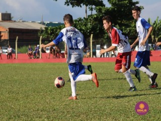 
<a style='margin-left: 5px;' class='btn btn-xs btn-social btn-facebook' href='https://www.facebook.com/sharer/sharer.php?u=https://www.boladovale.com.br/imgs/800-800-90/conteudo/fotos/1555/img1831.jpg' rel='popup' data-width='500' data-height='400'><i class='fa fa-facebook'></i>Compartilhar <span class='hidden-xs'>no Facebook</span>
</a> 
<a class='btn btn-default btn-xs' target='_blank' href='imgs/800-800-90/conteudo/fotos/1555/img1831.jpg'>
<span class='glyphicon glyphicon-cloud-download'></span> Salvar
</a> 
<span></span>