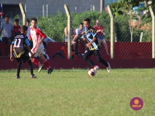
<a style='margin-left: 5px;' class='btn btn-xs btn-social btn-facebook' href='https://www.facebook.com/sharer/sharer.php?u=https://www.boladovale.com.br/imgs/800-800-90/conteudo/fotos/1555/img1862.jpg' rel='popup' data-width='500' data-height='400'><i class='fa fa-facebook'></i>Compartilhar <span class='hidden-xs'>no Facebook</span>
</a> 
<a class='btn btn-default btn-xs' target='_blank' href='imgs/800-800-90/conteudo/fotos/1555/img1862.jpg'>
<span class='glyphicon glyphicon-cloud-download'></span> Salvar
</a> 
<span></span>