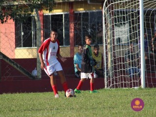 
<a style='margin-left: 5px;' class='btn btn-xs btn-social btn-facebook' href='https://www.facebook.com/sharer/sharer.php?u=https://www.boladovale.com.br/imgs/800-800-90/conteudo/fotos/1555/img1892.jpg' rel='popup' data-width='500' data-height='400'><i class='fa fa-facebook'></i>Compartilhar <span class='hidden-xs'>no Facebook</span>
</a> 
<a class='btn btn-default btn-xs' target='_blank' href='imgs/800-800-90/conteudo/fotos/1555/img1892.jpg'>
<span class='glyphicon glyphicon-cloud-download'></span> Salvar
</a> 
<span></span>