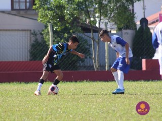 
<a style='margin-left: 5px;' class='btn btn-xs btn-social btn-facebook' href='https://www.facebook.com/sharer/sharer.php?u=https://www.boladovale.com.br/imgs/800-800-90/conteudo/fotos/1556/img1907.jpg' rel='popup' data-width='500' data-height='400'><i class='fa fa-facebook'></i>Compartilhar <span class='hidden-xs'>no Facebook</span>
</a> 
<a class='btn btn-default btn-xs' target='_blank' href='imgs/800-800-90/conteudo/fotos/1556/img1907.jpg'>
<span class='glyphicon glyphicon-cloud-download'></span> Salvar
</a> 
<span></span>