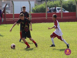 
<a style='margin-left: 5px;' class='btn btn-xs btn-social btn-facebook' href='https://www.facebook.com/sharer/sharer.php?u=https://www.boladovale.com.br/imgs/800-800-90/conteudo/fotos/1556/img1916.jpg' rel='popup' data-width='500' data-height='400'><i class='fa fa-facebook'></i>Compartilhar <span class='hidden-xs'>no Facebook</span>
</a> 
<a class='btn btn-default btn-xs' target='_blank' href='imgs/800-800-90/conteudo/fotos/1556/img1916.jpg'>
<span class='glyphicon glyphicon-cloud-download'></span> Salvar
</a> 
<span></span>