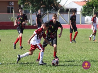 
<a style='margin-left: 5px;' class='btn btn-xs btn-social btn-facebook' href='https://www.facebook.com/sharer/sharer.php?u=https://www.boladovale.com.br/imgs/800-800-90/conteudo/fotos/1556/img1942.jpg' rel='popup' data-width='500' data-height='400'><i class='fa fa-facebook'></i>Compartilhar <span class='hidden-xs'>no Facebook</span>
</a> 
<a class='btn btn-default btn-xs' target='_blank' href='imgs/800-800-90/conteudo/fotos/1556/img1942.jpg'>
<span class='glyphicon glyphicon-cloud-download'></span> Salvar
</a> 
<span></span>