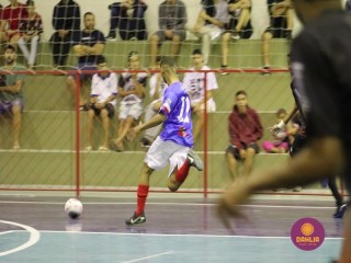 
<a style='margin-left: 5px;' class='btn btn-xs btn-social btn-facebook' href='https://www.facebook.com/sharer/sharer.php?u=https://www.boladovale.com.br/imgs/800-800-90/conteudo/fotos/1557/img1965.jpg' rel='popup' data-width='500' data-height='400'><i class='fa fa-facebook'></i>Compartilhar <span class='hidden-xs'>no Facebook</span>
</a> 
<a class='btn btn-default btn-xs' target='_blank' href='imgs/800-800-90/conteudo/fotos/1557/img1965.jpg'>
<span class='glyphicon glyphicon-cloud-download'></span> Salvar
</a> 
<span></span>