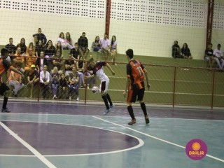 
<a style='margin-left: 5px;' class='btn btn-xs btn-social btn-facebook' href='https://www.facebook.com/sharer/sharer.php?u=https://www.boladovale.com.br/imgs/800-800-90/conteudo/fotos/1558/img2144.jpg' rel='popup' data-width='500' data-height='400'><i class='fa fa-facebook'></i>Compartilhar <span class='hidden-xs'>no Facebook</span>
</a> 
<a class='btn btn-default btn-xs' target='_blank' href='imgs/800-800-90/conteudo/fotos/1558/img2144.jpg'>
<span class='glyphicon glyphicon-cloud-download'></span> Salvar
</a> 
<span></span>