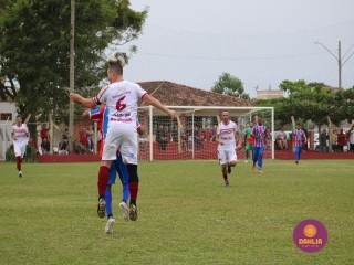 
<a style='margin-left: 5px;' class='btn btn-xs btn-social btn-facebook' href='https://www.facebook.com/sharer/sharer.php?u=https://www.boladovale.com.br/imgs/800-800-90/conteudo/fotos/1559/img2401.jpg' rel='popup' data-width='500' data-height='400'><i class='fa fa-facebook'></i>Compartilhar <span class='hidden-xs'>no Facebook</span>
</a> 
<a class='btn btn-default btn-xs' target='_blank' href='imgs/800-800-90/conteudo/fotos/1559/img2401.jpg'>
<span class='glyphicon glyphicon-cloud-download'></span> Salvar
</a> 
<span></span>