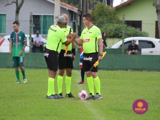 
<a style='margin-left: 5px;' class='btn btn-xs btn-social btn-facebook' href='https://www.facebook.com/sharer/sharer.php?u=https://www.boladovale.com.br/imgs/800-800-90/conteudo/fotos/1560/img7962.jpg' rel='popup' data-width='500' data-height='400'><i class='fa fa-facebook'></i>Compartilhar <span class='hidden-xs'>no Facebook</span>
</a> 
<a class='btn btn-default btn-xs' target='_blank' href='imgs/800-800-90/conteudo/fotos/1560/img7962.jpg'>
<span class='glyphicon glyphicon-cloud-download'></span> Salvar
</a> 
<span></span>