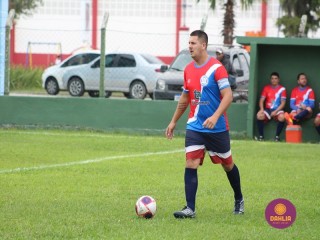 
<a style='margin-left: 5px;' class='btn btn-xs btn-social btn-facebook' href='https://www.facebook.com/sharer/sharer.php?u=https://www.boladovale.com.br/imgs/800-800-90/conteudo/fotos/1560/img7974.jpg' rel='popup' data-width='500' data-height='400'><i class='fa fa-facebook'></i>Compartilhar <span class='hidden-xs'>no Facebook</span>
</a> 
<a class='btn btn-default btn-xs' target='_blank' href='imgs/800-800-90/conteudo/fotos/1560/img7974.jpg'>
<span class='glyphicon glyphicon-cloud-download'></span> Salvar
</a> 
<span></span>