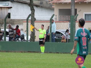 
<a style='margin-left: 5px;' class='btn btn-xs btn-social btn-facebook' href='https://www.facebook.com/sharer/sharer.php?u=https://www.boladovale.com.br/imgs/800-800-90/conteudo/fotos/1560/img8006.jpg' rel='popup' data-width='500' data-height='400'><i class='fa fa-facebook'></i>Compartilhar <span class='hidden-xs'>no Facebook</span>
</a> 
<a class='btn btn-default btn-xs' target='_blank' href='imgs/800-800-90/conteudo/fotos/1560/img8006.jpg'>
<span class='glyphicon glyphicon-cloud-download'></span> Salvar
</a> 
<span></span>