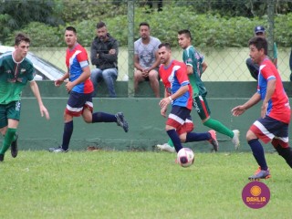 
<a style='margin-left: 5px;' class='btn btn-xs btn-social btn-facebook' href='https://www.facebook.com/sharer/sharer.php?u=https://www.boladovale.com.br/imgs/800-800-90/conteudo/fotos/1560/img8017.jpg' rel='popup' data-width='500' data-height='400'><i class='fa fa-facebook'></i>Compartilhar <span class='hidden-xs'>no Facebook</span>
</a> 
<a class='btn btn-default btn-xs' target='_blank' href='imgs/800-800-90/conteudo/fotos/1560/img8017.jpg'>
<span class='glyphicon glyphicon-cloud-download'></span> Salvar
</a> 
<span></span>