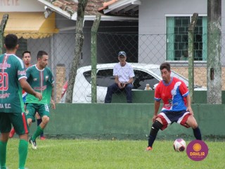 
<a style='margin-left: 5px;' class='btn btn-xs btn-social btn-facebook' href='https://www.facebook.com/sharer/sharer.php?u=https://www.boladovale.com.br/imgs/800-800-90/conteudo/fotos/1560/img8023.jpg' rel='popup' data-width='500' data-height='400'><i class='fa fa-facebook'></i>Compartilhar <span class='hidden-xs'>no Facebook</span>
</a> 
<a class='btn btn-default btn-xs' target='_blank' href='imgs/800-800-90/conteudo/fotos/1560/img8023.jpg'>
<span class='glyphicon glyphicon-cloud-download'></span> Salvar
</a> 
<span></span>