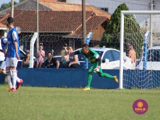 
<a style='margin-left: 5px;' class='btn btn-xs btn-social btn-facebook' href='https://www.facebook.com/sharer/sharer.php?u=https://www.boladovale.com.br/imgs/800-800-90/conteudo/fotos/1561/img2527.jpg' rel='popup' data-width='500' data-height='400'><i class='fa fa-facebook'></i>Compartilhar <span class='hidden-xs'>no Facebook</span>
</a> 
<a class='btn btn-default btn-xs' target='_blank' href='imgs/800-800-90/conteudo/fotos/1561/img2527.jpg'>
<span class='glyphicon glyphicon-cloud-download'></span> Salvar
</a> 
<span></span>
