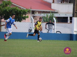 
<a style='margin-left: 5px;' class='btn btn-xs btn-social btn-facebook' href='https://www.facebook.com/sharer/sharer.php?u=https://www.boladovale.com.br/imgs/800-800-90/conteudo/fotos/1561/img2566.jpg' rel='popup' data-width='500' data-height='400'><i class='fa fa-facebook'></i>Compartilhar <span class='hidden-xs'>no Facebook</span>
</a> 
<a class='btn btn-default btn-xs' target='_blank' href='imgs/800-800-90/conteudo/fotos/1561/img2566.jpg'>
<span class='glyphicon glyphicon-cloud-download'></span> Salvar
</a> 
<span></span>