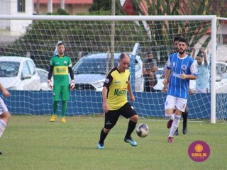 
<a style='margin-left: 5px;' class='btn btn-xs btn-social btn-facebook' href='https://www.facebook.com/sharer/sharer.php?u=https://www.boladovale.com.br/imgs/800-800-90/conteudo/fotos/1561/img2574.jpg' rel='popup' data-width='500' data-height='400'><i class='fa fa-facebook'></i>Compartilhar <span class='hidden-xs'>no Facebook</span>
</a> 
<a class='btn btn-default btn-xs' target='_blank' href='imgs/800-800-90/conteudo/fotos/1561/img2574.jpg'>
<span class='glyphicon glyphicon-cloud-download'></span> Salvar
</a> 
<span></span>