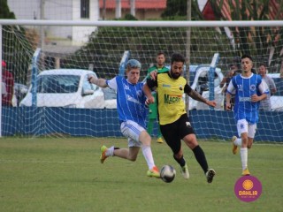
<a style='margin-left: 5px;' class='btn btn-xs btn-social btn-facebook' href='https://www.facebook.com/sharer/sharer.php?u=https://www.boladovale.com.br/imgs/800-800-90/conteudo/fotos/1561/img2578.jpg' rel='popup' data-width='500' data-height='400'><i class='fa fa-facebook'></i>Compartilhar <span class='hidden-xs'>no Facebook</span>
</a> 
<a class='btn btn-default btn-xs' target='_blank' href='imgs/800-800-90/conteudo/fotos/1561/img2578.jpg'>
<span class='glyphicon glyphicon-cloud-download'></span> Salvar
</a> 
<span></span>