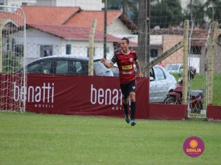
<a style='margin-left: 5px;' class='btn btn-xs btn-social btn-facebook' href='https://www.facebook.com/sharer/sharer.php?u=https://www.boladovale.com.br/imgs/800-800-90/conteudo/fotos/1562/img2630.jpg' rel='popup' data-width='500' data-height='400'><i class='fa fa-facebook'></i>Compartilhar <span class='hidden-xs'>no Facebook</span>
</a> 
<a class='btn btn-default btn-xs' target='_blank' href='imgs/800-800-90/conteudo/fotos/1562/img2630.jpg'>
<span class='glyphicon glyphicon-cloud-download'></span> Salvar
</a> 
<span></span>