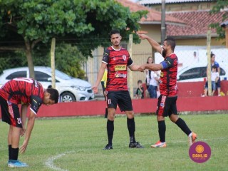 
<a style='margin-left: 5px;' class='btn btn-xs btn-social btn-facebook' href='https://www.facebook.com/sharer/sharer.php?u=https://www.boladovale.com.br/imgs/800-800-90/conteudo/fotos/1562/img2649.jpg' rel='popup' data-width='500' data-height='400'><i class='fa fa-facebook'></i>Compartilhar <span class='hidden-xs'>no Facebook</span>
</a> 
<a class='btn btn-default btn-xs' target='_blank' href='imgs/800-800-90/conteudo/fotos/1562/img2649.jpg'>
<span class='glyphicon glyphicon-cloud-download'></span> Salvar
</a> 
<span></span>
