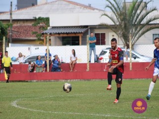 
<a style='margin-left: 5px;' class='btn btn-xs btn-social btn-facebook' href='https://www.facebook.com/sharer/sharer.php?u=https://www.boladovale.com.br/imgs/800-800-90/conteudo/fotos/1562/img2692.jpg' rel='popup' data-width='500' data-height='400'><i class='fa fa-facebook'></i>Compartilhar <span class='hidden-xs'>no Facebook</span>
</a> 
<a class='btn btn-default btn-xs' target='_blank' href='imgs/800-800-90/conteudo/fotos/1562/img2692.jpg'>
<span class='glyphicon glyphicon-cloud-download'></span> Salvar
</a> 
<span></span>