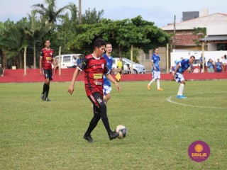
<a style='margin-left: 5px;' class='btn btn-xs btn-social btn-facebook' href='https://www.facebook.com/sharer/sharer.php?u=https://www.boladovale.com.br/imgs/800-800-90/conteudo/fotos/1562/img2699.jpg' rel='popup' data-width='500' data-height='400'><i class='fa fa-facebook'></i>Compartilhar <span class='hidden-xs'>no Facebook</span>
</a> 
<a class='btn btn-default btn-xs' target='_blank' href='imgs/800-800-90/conteudo/fotos/1562/img2699.jpg'>
<span class='glyphicon glyphicon-cloud-download'></span> Salvar
</a> 
<span></span>