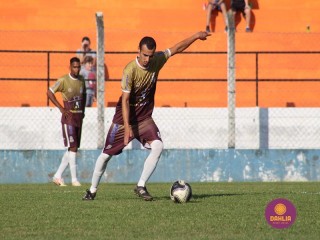 
<a style='margin-left: 5px;' class='btn btn-xs btn-social btn-facebook' href='https://www.facebook.com/sharer/sharer.php?u=https://www.boladovale.com.br/imgs/800-800-90/conteudo/fotos/1563/img8068.jpg' rel='popup' data-width='500' data-height='400'><i class='fa fa-facebook'></i>Compartilhar <span class='hidden-xs'>no Facebook</span>
</a> 
<a class='btn btn-default btn-xs' target='_blank' href='imgs/800-800-90/conteudo/fotos/1563/img8068.jpg'>
<span class='glyphicon glyphicon-cloud-download'></span> Salvar
</a> 
<span></span>