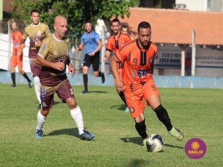
<a style='margin-left: 5px;' class='btn btn-xs btn-social btn-facebook' href='https://www.facebook.com/sharer/sharer.php?u=https://www.boladovale.com.br/imgs/800-800-90/conteudo/fotos/1563/img8071.jpg' rel='popup' data-width='500' data-height='400'><i class='fa fa-facebook'></i>Compartilhar <span class='hidden-xs'>no Facebook</span>
</a> 
<a class='btn btn-default btn-xs' target='_blank' href='imgs/800-800-90/conteudo/fotos/1563/img8071.jpg'>
<span class='glyphicon glyphicon-cloud-download'></span> Salvar
</a> 
<span></span>