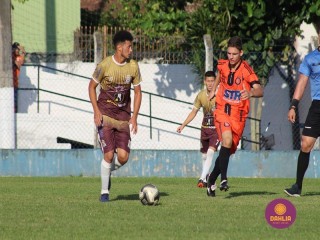 
<a style='margin-left: 5px;' class='btn btn-xs btn-social btn-facebook' href='https://www.facebook.com/sharer/sharer.php?u=https://www.boladovale.com.br/imgs/800-800-90/conteudo/fotos/1563/img8080.jpg' rel='popup' data-width='500' data-height='400'><i class='fa fa-facebook'></i>Compartilhar <span class='hidden-xs'>no Facebook</span>
</a> 
<a class='btn btn-default btn-xs' target='_blank' href='imgs/800-800-90/conteudo/fotos/1563/img8080.jpg'>
<span class='glyphicon glyphicon-cloud-download'></span> Salvar
</a> 
<span></span>