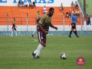 
<a style='margin-left: 5px;' class='btn btn-xs btn-social btn-facebook' href='https://www.facebook.com/sharer/sharer.php?u=https://www.boladovale.com.br/imgs/800-800-90/conteudo/fotos/1563/img8083.jpg' rel='popup' data-width='500' data-height='400'><i class='fa fa-facebook'></i>Compartilhar <span class='hidden-xs'>no Facebook</span>
</a> 
<a class='btn btn-default btn-xs' target='_blank' href='imgs/800-800-90/conteudo/fotos/1563/img8083.jpg'>
<span class='glyphicon glyphicon-cloud-download'></span> Salvar
</a> 
<span></span>