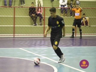 
<a style='margin-left: 5px;' class='btn btn-xs btn-social btn-facebook' href='https://www.facebook.com/sharer/sharer.php?u=https://www.boladovale.com.br/imgs/800-800-90/conteudo/fotos/1564/img2746.jpg' rel='popup' data-width='500' data-height='400'><i class='fa fa-facebook'></i>Compartilhar <span class='hidden-xs'>no Facebook</span>
</a> 
<a class='btn btn-default btn-xs' target='_blank' href='imgs/800-800-90/conteudo/fotos/1564/img2746.jpg'>
<span class='glyphicon glyphicon-cloud-download'></span> Salvar
</a> 
<span></span>