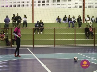 
<a style='margin-left: 5px;' class='btn btn-xs btn-social btn-facebook' href='https://www.facebook.com/sharer/sharer.php?u=https://www.boladovale.com.br/imgs/800-800-90/conteudo/fotos/1564/img2757.jpg' rel='popup' data-width='500' data-height='400'><i class='fa fa-facebook'></i>Compartilhar <span class='hidden-xs'>no Facebook</span>
</a> 
<a class='btn btn-default btn-xs' target='_blank' href='imgs/800-800-90/conteudo/fotos/1564/img2757.jpg'>
<span class='glyphicon glyphicon-cloud-download'></span> Salvar
</a> 
<span></span>
