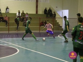 
<a style='margin-left: 5px;' class='btn btn-xs btn-social btn-facebook' href='https://www.facebook.com/sharer/sharer.php?u=https://www.boladovale.com.br/imgs/800-800-90/conteudo/fotos/1565/img2787.jpg' rel='popup' data-width='500' data-height='400'><i class='fa fa-facebook'></i>Compartilhar <span class='hidden-xs'>no Facebook</span>
</a> 
<a class='btn btn-default btn-xs' target='_blank' href='imgs/800-800-90/conteudo/fotos/1565/img2787.jpg'>
<span class='glyphicon glyphicon-cloud-download'></span> Salvar
</a> 
<span></span>