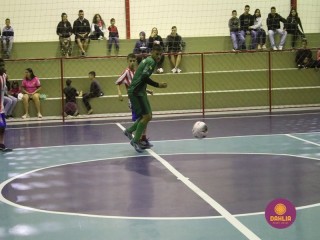 
<a style='margin-left: 5px;' class='btn btn-xs btn-social btn-facebook' href='https://www.facebook.com/sharer/sharer.php?u=https://www.boladovale.com.br/imgs/800-800-90/conteudo/fotos/1565/img2804.jpg' rel='popup' data-width='500' data-height='400'><i class='fa fa-facebook'></i>Compartilhar <span class='hidden-xs'>no Facebook</span>
</a> 
<a class='btn btn-default btn-xs' target='_blank' href='imgs/800-800-90/conteudo/fotos/1565/img2804.jpg'>
<span class='glyphicon glyphicon-cloud-download'></span> Salvar
</a> 
<span></span>