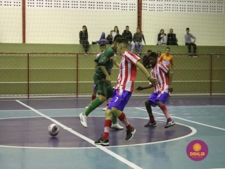 
<a style='margin-left: 5px;' class='btn btn-xs btn-social btn-facebook' href='https://www.facebook.com/sharer/sharer.php?u=https://www.boladovale.com.br/imgs/800-800-90/conteudo/fotos/1565/img2820.jpg' rel='popup' data-width='500' data-height='400'><i class='fa fa-facebook'></i>Compartilhar <span class='hidden-xs'>no Facebook</span>
</a> 
<a class='btn btn-default btn-xs' target='_blank' href='imgs/800-800-90/conteudo/fotos/1565/img2820.jpg'>
<span class='glyphicon glyphicon-cloud-download'></span> Salvar
</a> 
<span></span>