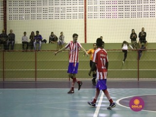 
<a style='margin-left: 5px;' class='btn btn-xs btn-social btn-facebook' href='https://www.facebook.com/sharer/sharer.php?u=https://www.boladovale.com.br/imgs/800-800-90/conteudo/fotos/1565/img2863.jpg' rel='popup' data-width='500' data-height='400'><i class='fa fa-facebook'></i>Compartilhar <span class='hidden-xs'>no Facebook</span>
</a> 
<a class='btn btn-default btn-xs' target='_blank' href='imgs/800-800-90/conteudo/fotos/1565/img2863.jpg'>
<span class='glyphicon glyphicon-cloud-download'></span> Salvar
</a> 
<span></span>