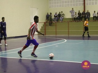 
<a style='margin-left: 5px;' class='btn btn-xs btn-social btn-facebook' href='https://www.facebook.com/sharer/sharer.php?u=https://www.boladovale.com.br/imgs/800-800-90/conteudo/fotos/1565/img2874.jpg' rel='popup' data-width='500' data-height='400'><i class='fa fa-facebook'></i>Compartilhar <span class='hidden-xs'>no Facebook</span>
</a> 
<a class='btn btn-default btn-xs' target='_blank' href='imgs/800-800-90/conteudo/fotos/1565/img2874.jpg'>
<span class='glyphicon glyphicon-cloud-download'></span> Salvar
</a> 
<span></span>