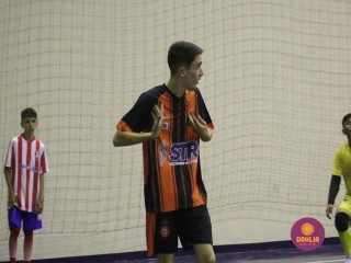 
<a style='margin-left: 5px;' class='btn btn-xs btn-social btn-facebook' href='https://www.facebook.com/sharer/sharer.php?u=https://www.boladovale.com.br/imgs/800-800-90/conteudo/fotos/1566/img2942.jpg' rel='popup' data-width='500' data-height='400'><i class='fa fa-facebook'></i>Compartilhar <span class='hidden-xs'>no Facebook</span>
</a> 
<a class='btn btn-default btn-xs' target='_blank' href='imgs/800-800-90/conteudo/fotos/1566/img2942.jpg'>
<span class='glyphicon glyphicon-cloud-download'></span> Salvar
</a> 
<span></span>