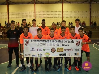 
<a style='margin-left: 5px;' class='btn btn-xs btn-social btn-facebook' href='https://www.facebook.com/sharer/sharer.php?u=https://www.boladovale.com.br/imgs/800-800-90/conteudo/fotos/1567/img3096.jpg' rel='popup' data-width='500' data-height='400'><i class='fa fa-facebook'></i>Compartilhar <span class='hidden-xs'>no Facebook</span>
</a> 
<a class='btn btn-default btn-xs' target='_blank' href='imgs/800-800-90/conteudo/fotos/1567/img3096.jpg'>
<span class='glyphicon glyphicon-cloud-download'></span> Salvar
</a> 
<span></span>