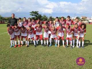 
<a style='margin-left: 5px;' class='btn btn-xs btn-social btn-facebook' href='https://www.facebook.com/sharer/sharer.php?u=https://www.boladovale.com.br/imgs/800-800-90/conteudo/fotos/1568/img3236.jpg' rel='popup' data-width='500' data-height='400'><i class='fa fa-facebook'></i>Compartilhar <span class='hidden-xs'>no Facebook</span>
</a> 
<a class='btn btn-default btn-xs' target='_blank' href='imgs/800-800-90/conteudo/fotos/1568/img3236.jpg'>
<span class='glyphicon glyphicon-cloud-download'></span> Salvar
</a> 
<span></span>