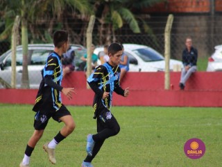 
<a style='margin-left: 5px;' class='btn btn-xs btn-social btn-facebook' href='https://www.facebook.com/sharer/sharer.php?u=https://www.boladovale.com.br/imgs/800-800-90/conteudo/fotos/1568/img3253.jpg' rel='popup' data-width='500' data-height='400'><i class='fa fa-facebook'></i>Compartilhar <span class='hidden-xs'>no Facebook</span>
</a> 
<a class='btn btn-default btn-xs' target='_blank' href='imgs/800-800-90/conteudo/fotos/1568/img3253.jpg'>
<span class='glyphicon glyphicon-cloud-download'></span> Salvar
</a> 
<span></span>