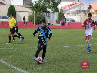 
<a style='margin-left: 5px;' class='btn btn-xs btn-social btn-facebook' href='https://www.facebook.com/sharer/sharer.php?u=https://www.boladovale.com.br/imgs/800-800-90/conteudo/fotos/1568/img3254.jpg' rel='popup' data-width='500' data-height='400'><i class='fa fa-facebook'></i>Compartilhar <span class='hidden-xs'>no Facebook</span>
</a> 
<a class='btn btn-default btn-xs' target='_blank' href='imgs/800-800-90/conteudo/fotos/1568/img3254.jpg'>
<span class='glyphicon glyphicon-cloud-download'></span> Salvar
</a> 
<span></span>