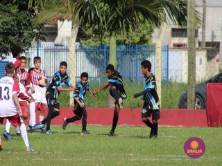 
<a style='margin-left: 5px;' class='btn btn-xs btn-social btn-facebook' href='https://www.facebook.com/sharer/sharer.php?u=https://www.boladovale.com.br/imgs/800-800-90/conteudo/fotos/1568/img3260.jpg' rel='popup' data-width='500' data-height='400'><i class='fa fa-facebook'></i>Compartilhar <span class='hidden-xs'>no Facebook</span>
</a> 
<a class='btn btn-default btn-xs' target='_blank' href='imgs/800-800-90/conteudo/fotos/1568/img3260.jpg'>
<span class='glyphicon glyphicon-cloud-download'></span> Salvar
</a> 
<span></span>